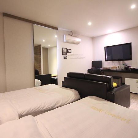 Paradise Hotel Gunsan Εξωτερικό φωτογραφία