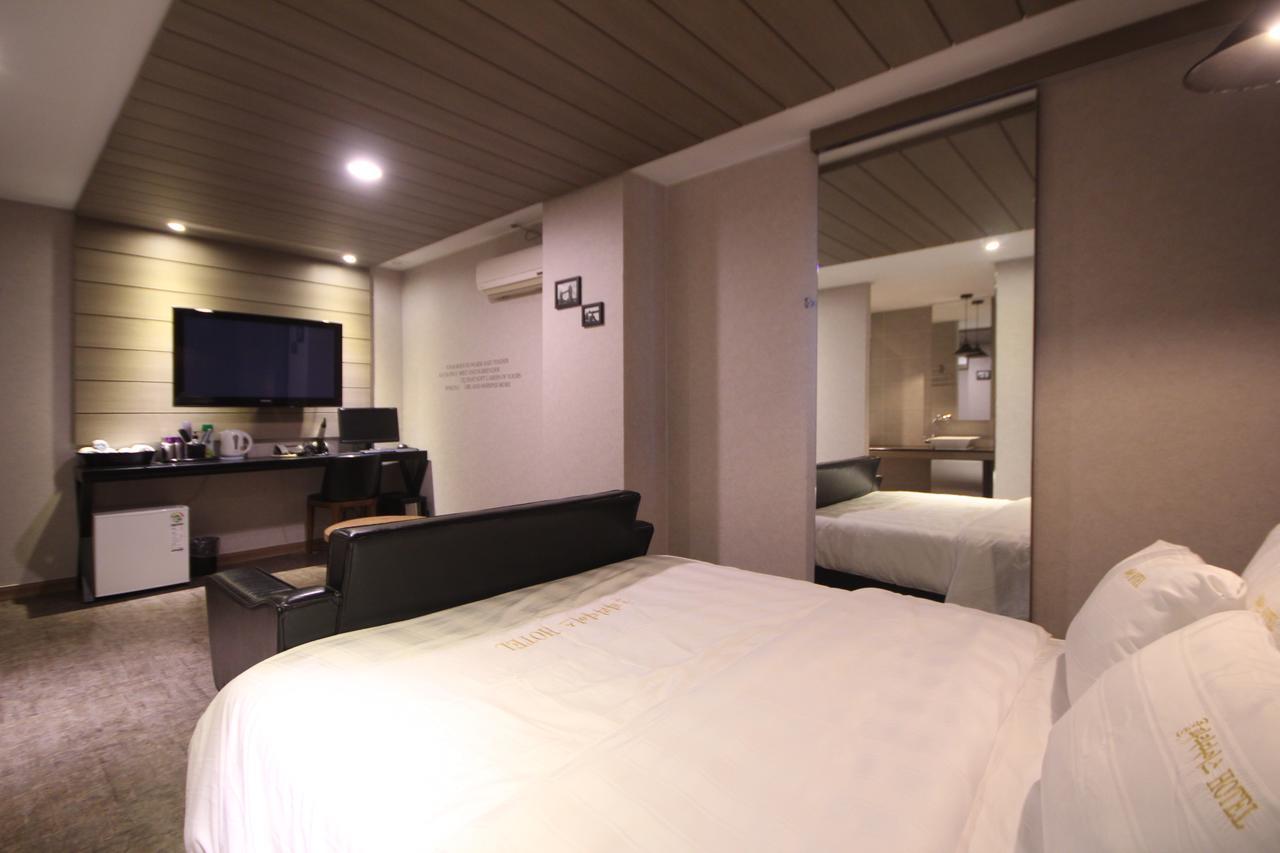 Paradise Hotel Gunsan Εξωτερικό φωτογραφία