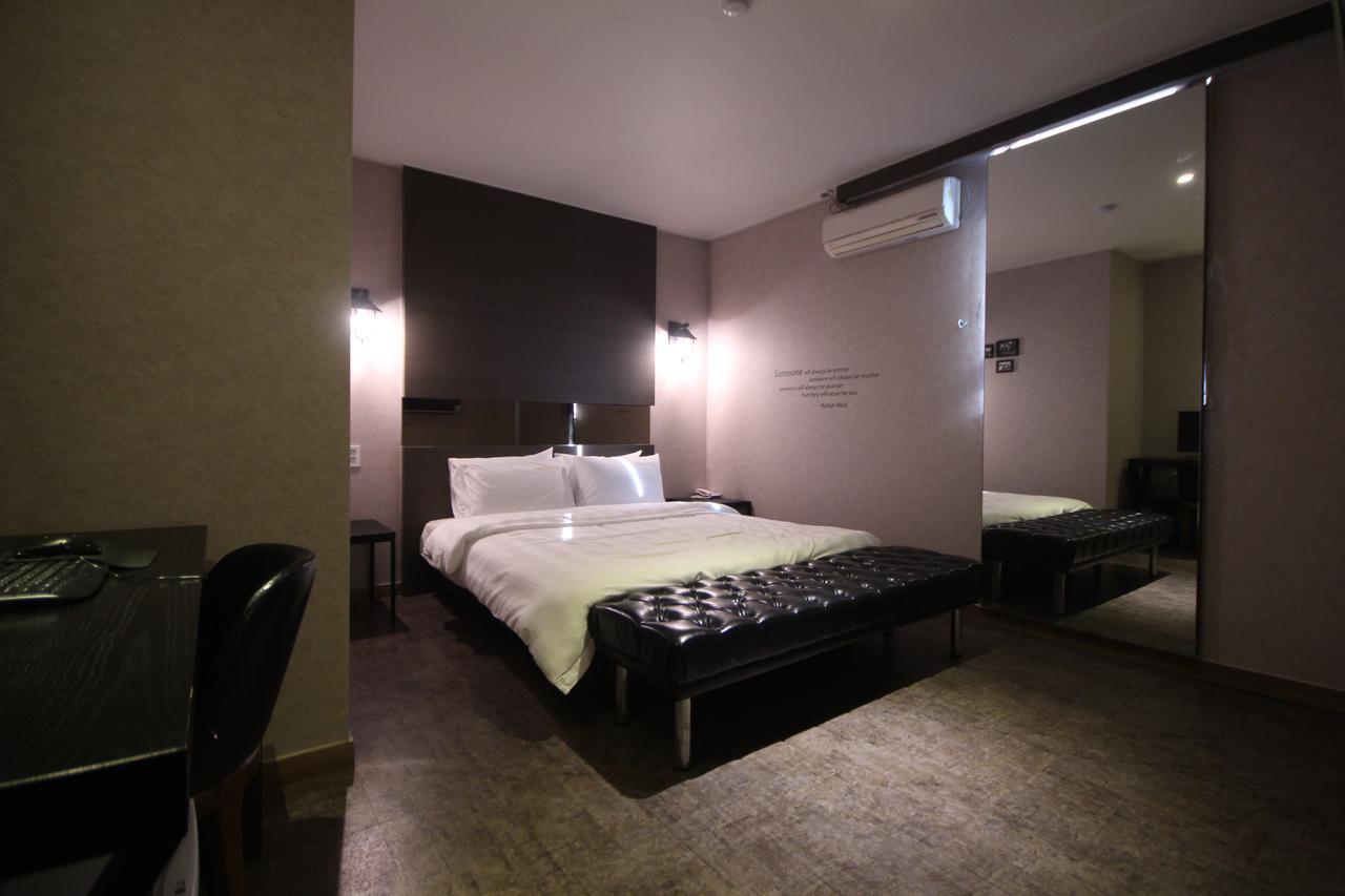Paradise Hotel Gunsan Εξωτερικό φωτογραφία