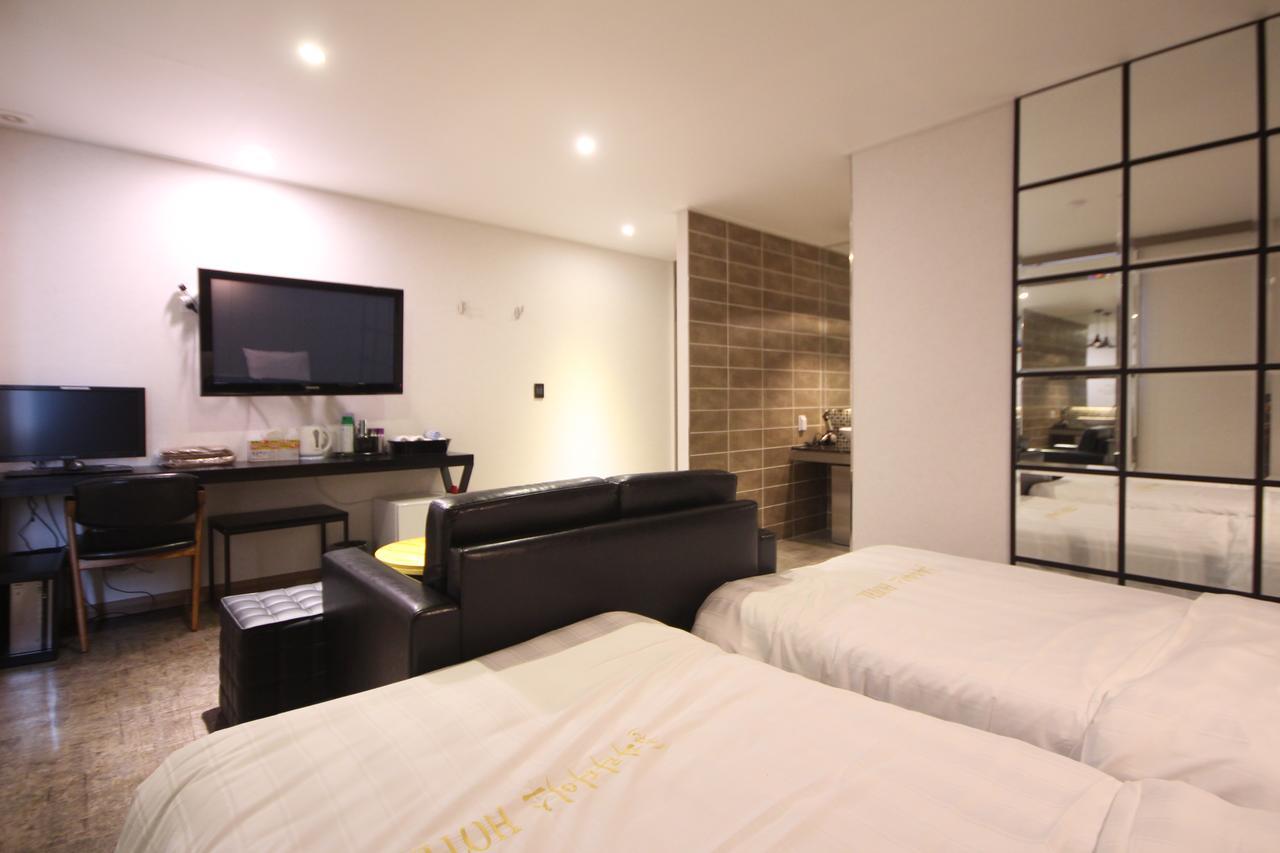 Paradise Hotel Gunsan Εξωτερικό φωτογραφία